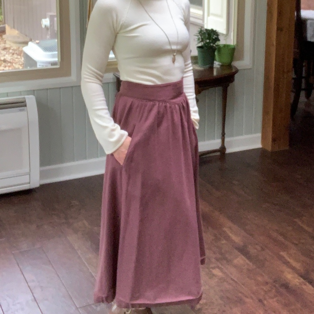 Wayne Rogers Vintage Wool Lilac Skirt